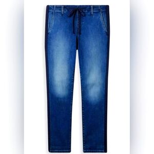 Pull-On Boyfriend Straight Super Soft Mid-Rise Jean size 0R